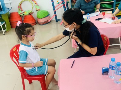 Khám sức khỏe đầu năm cho trẻ năm học 2022-2023