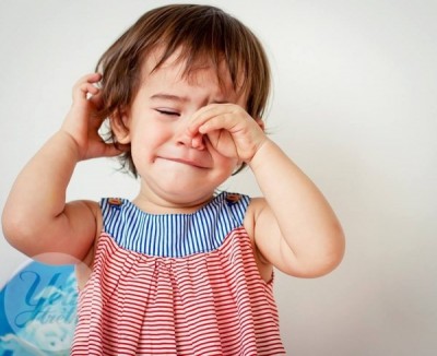 Đau mắt đỏ là một trong những lý do thường gặp khiến người bệnh phải tìm đến bác sĩ. Bệnh do nhiều nguyên nhân khác nhau gây ra và có khả năng lây lan nhanh chóng nên rất dễ khởi phát thành dịch.