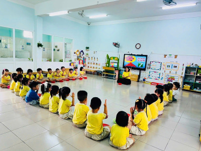 BÉ VUI HỌC TOÁN