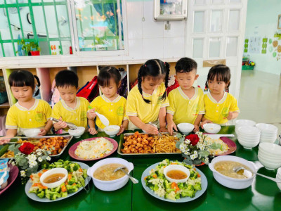 Bữa ăn hạnh phúc - Nuôi dưỡng yêu thương