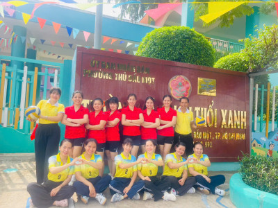 Hưởng ứng chuỗi hoạt động chào mừng Ngày nhà giáo Việt Nam 20/11/2025