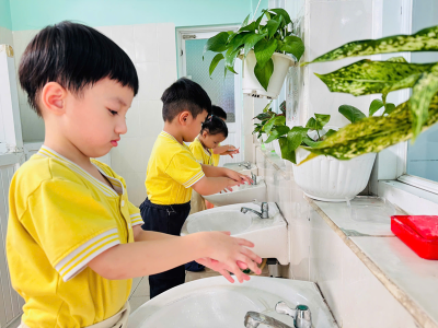 RÈN KỸ NĂNG RỬA TAY – BÉ KHỎE, BÉ NGOAN