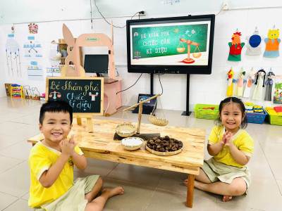 🌟 Bé khám phá " Chiếc cân kì diệu " ⚖️✨