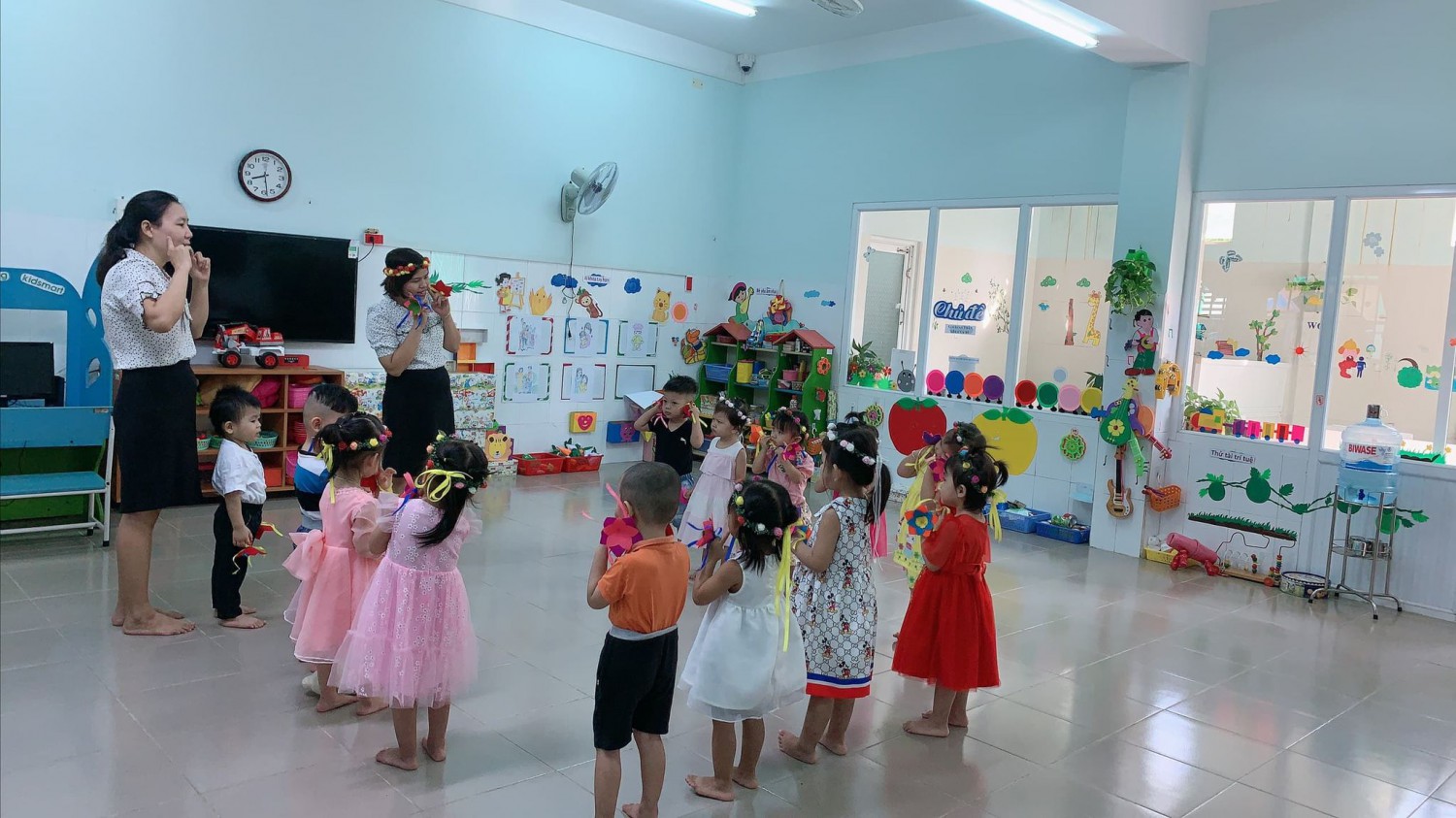 Biện pháp chăm sóc trẻ mầm non