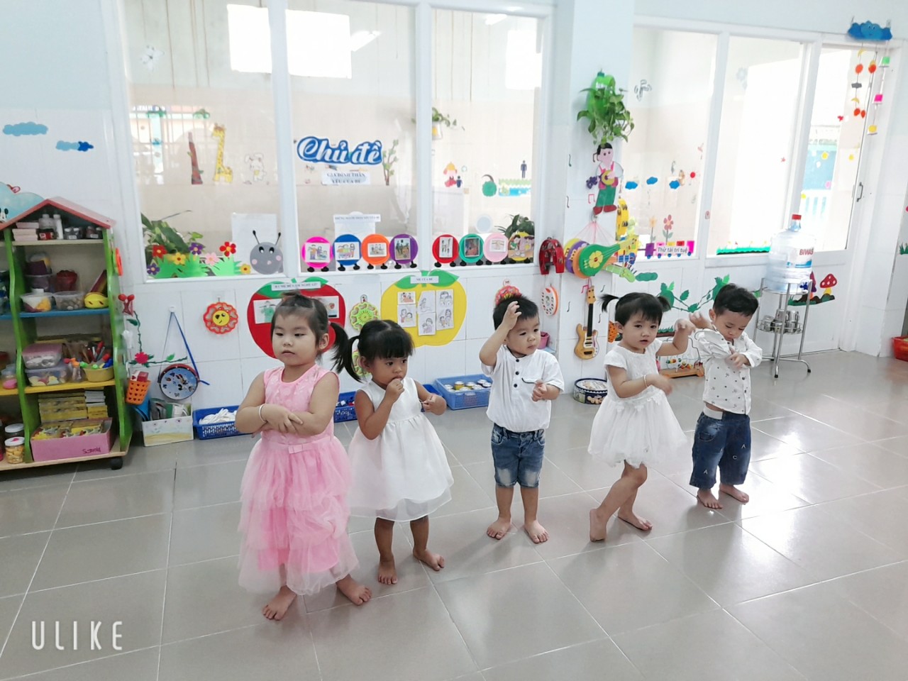 Tâm lý tuổi nhà trẻ, lứa tuổi đầu tiên khi bước chân vào trường