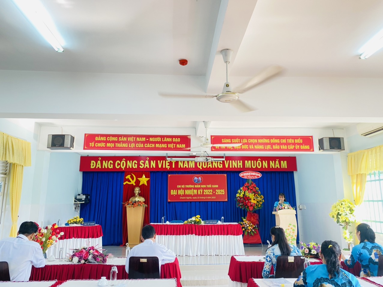 Đại hội chi bộ trường Mầm non Tuổi Xanh nhiệm kỳ 2022-2025.