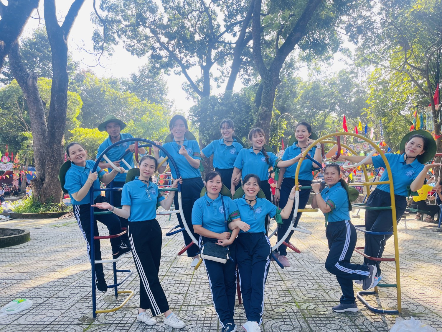 HOI TRAI 15