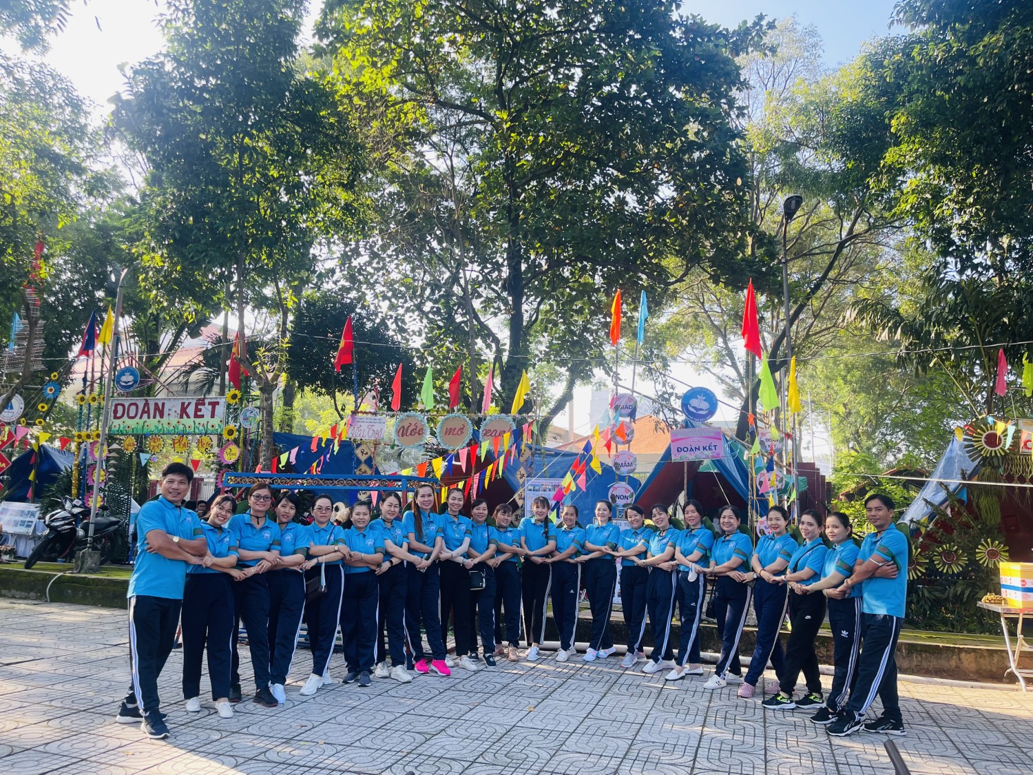 HOI TRAI 4