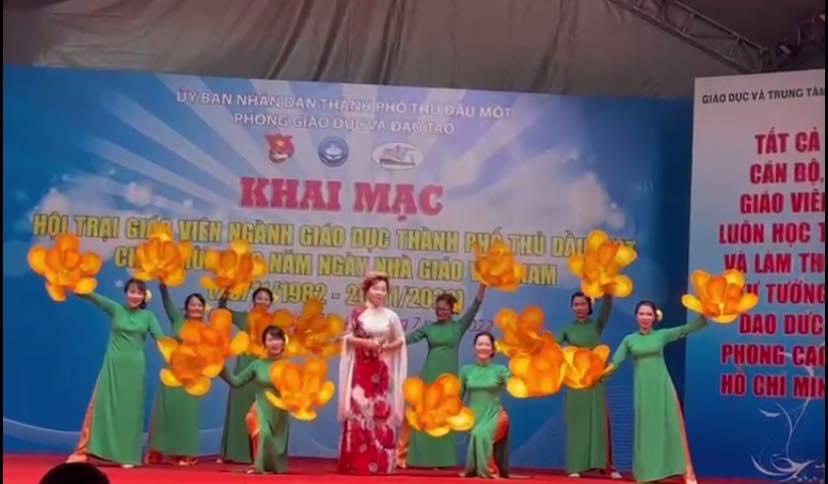 HOI TRAI 8