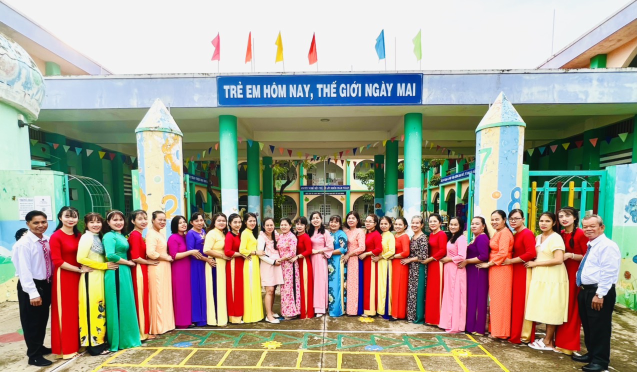 Kỷ niệm 40 năm Ngày Nhà giáo Việt Nam (20/11/1982 - 20/11/2022)