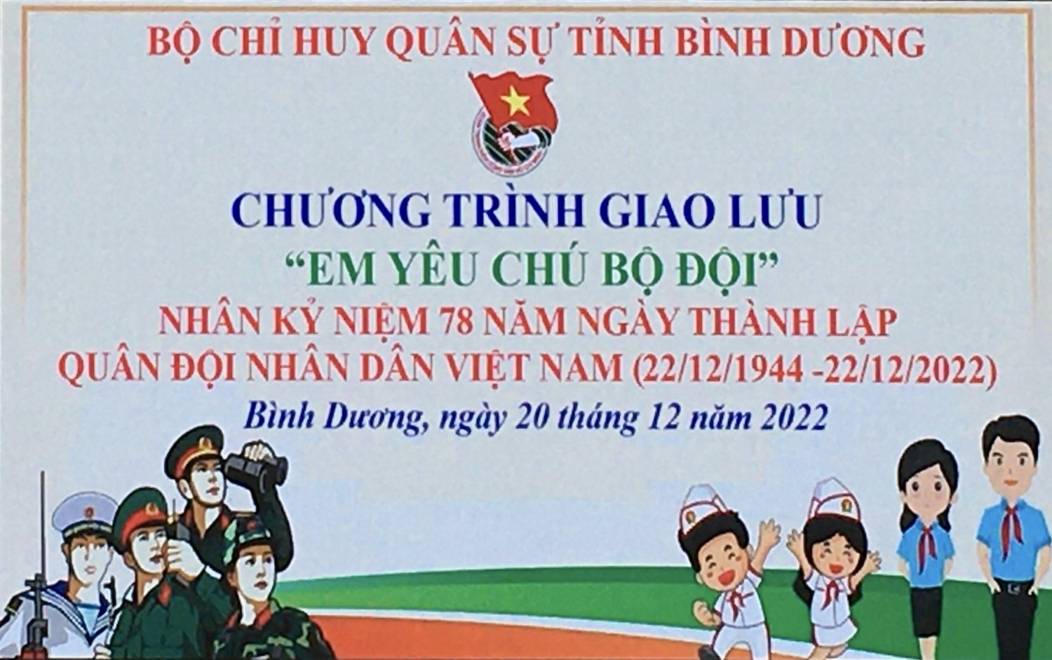 Tham quan doanh trại bộ đội của các bé trường mầm non Tuổi Xanh