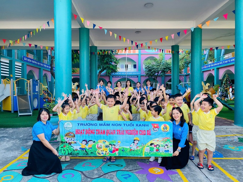 Hoạt động cho trẻ trải nghiệm tham quan “Nhà truyền thống Bộ Chỉ Huy Quân sự Tỉnh Bình Dương” Năm học 2024-2025