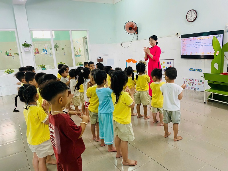 Cuộc thi "DUYÊN DÁNG ÁO DÀI - GẮN KẾT YÊU THƯƠNG"
