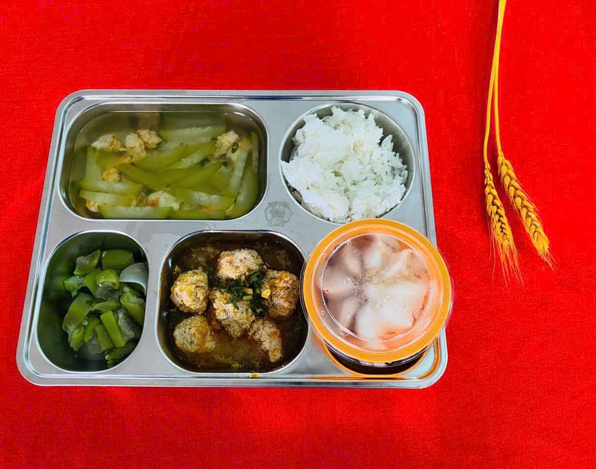 CÙNG BÉ HỌC CÁCH ĂN UỐNG AN TOÀN