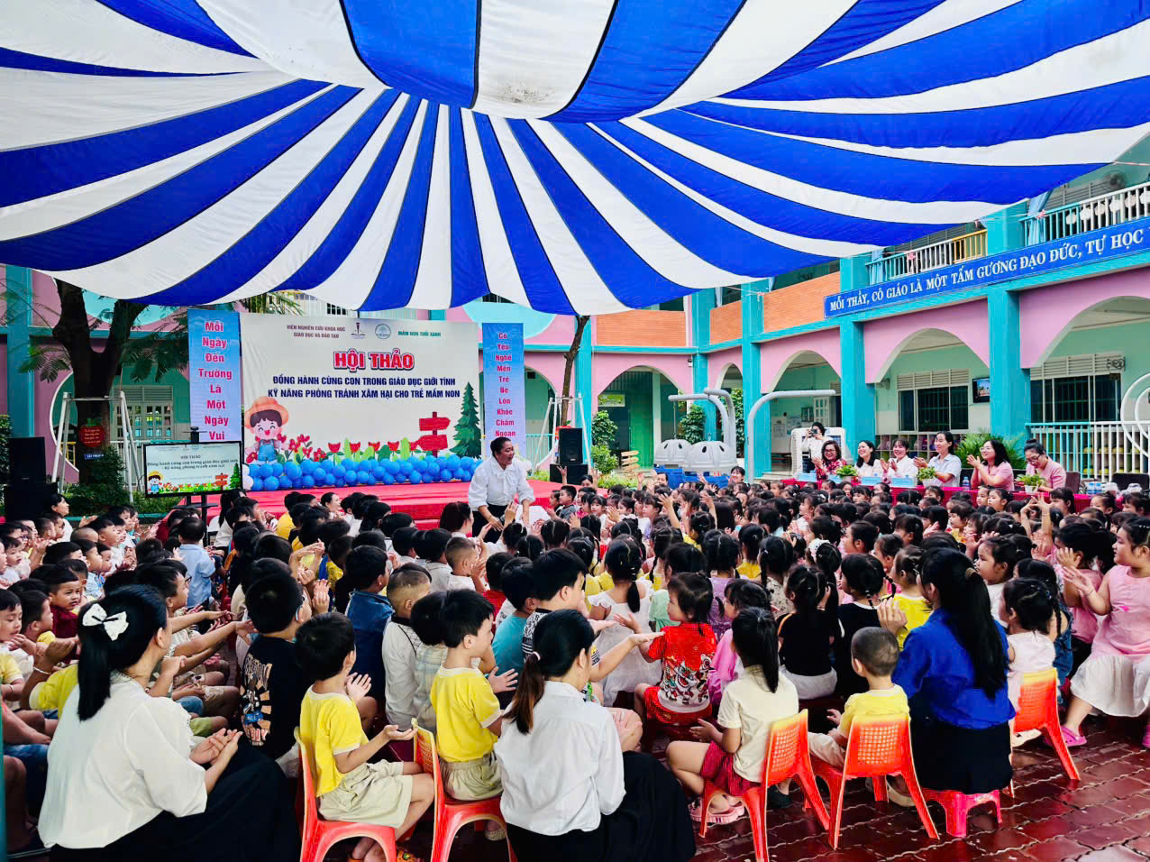 z7256999707890 94c32d7f850b3712670bfd1d287af81d