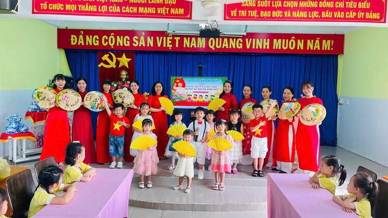 TỔNG KẾT VÀ TRAO GIẢI HỘI THI "BÉ HÁT VỀ BÁC HỒ KÍNH YÊU
